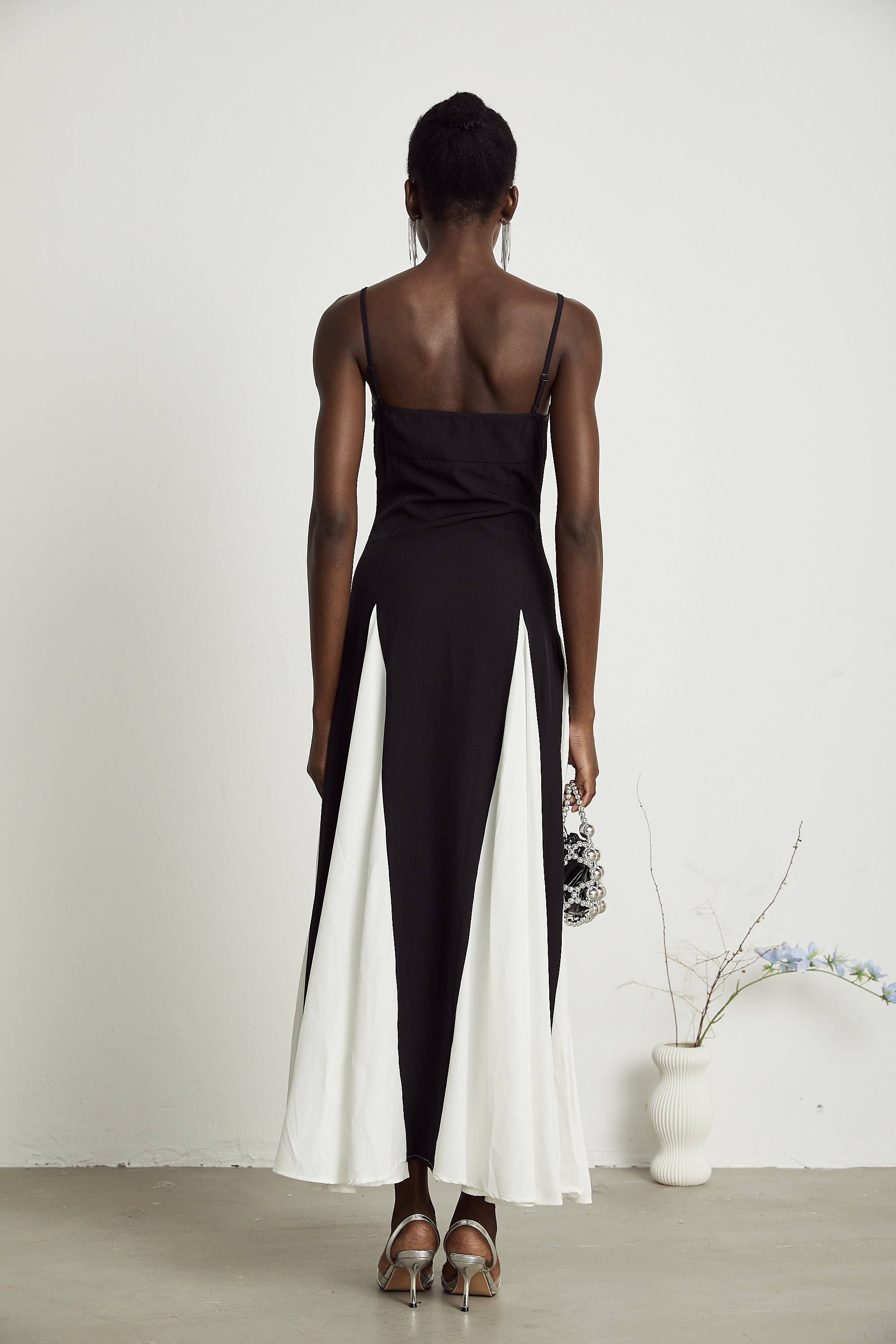 Sofie contrast-color pleated maxi dress