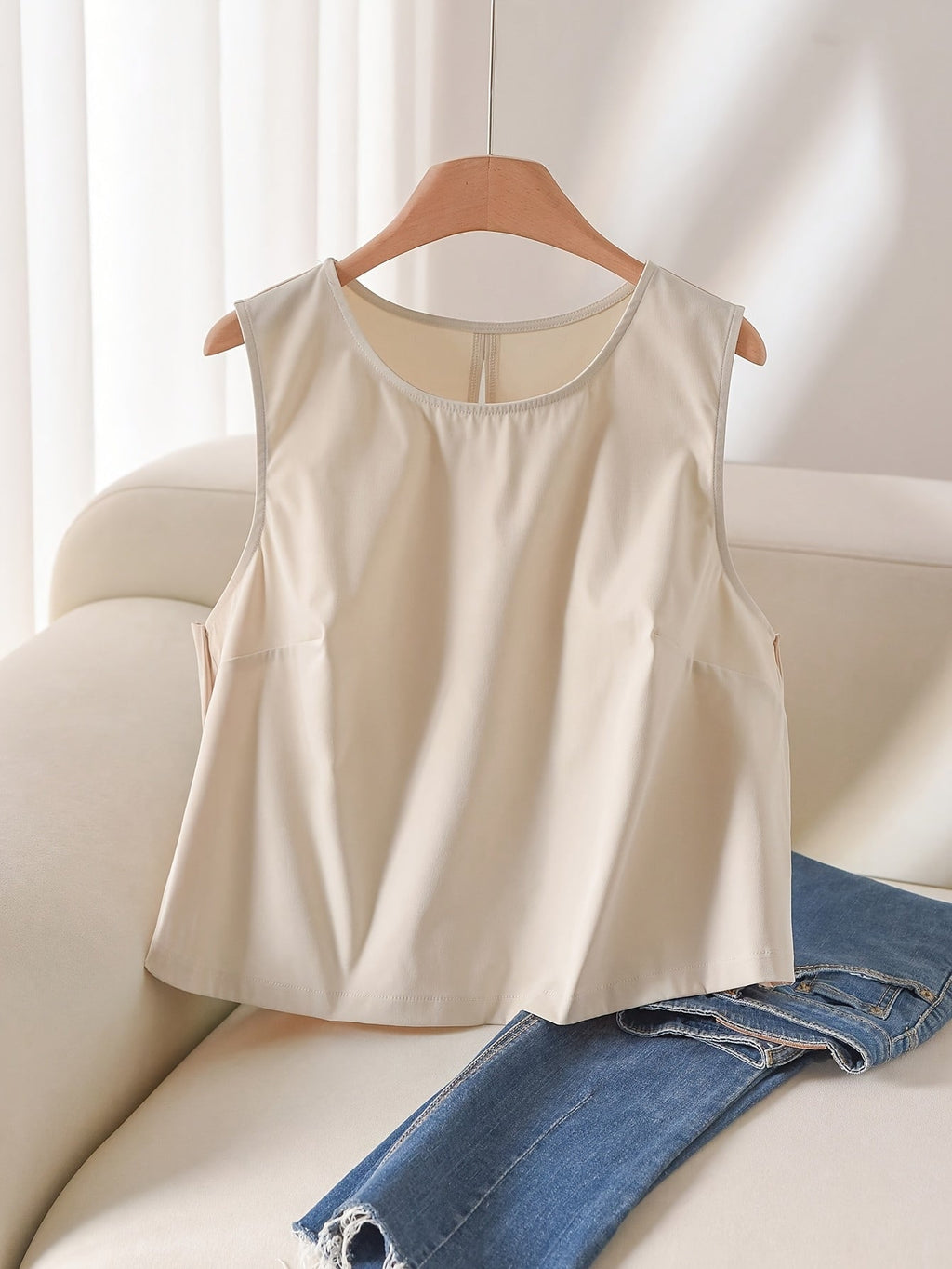 Bow Detail Sleeveless Tank Top