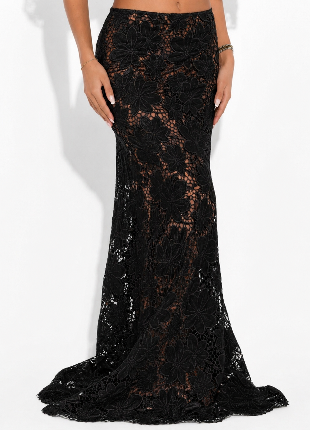 AMIRA FLORAL MAXI SKIRT - BLACK
