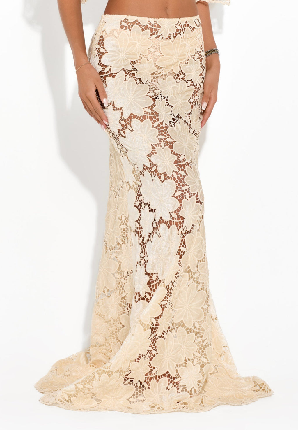 AMIRA FLORAL MAXI SKIRT - BEIGE