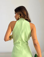 Women’s Elegant Sleeveless Jumpsuit – Contemporary Luxury Outfit