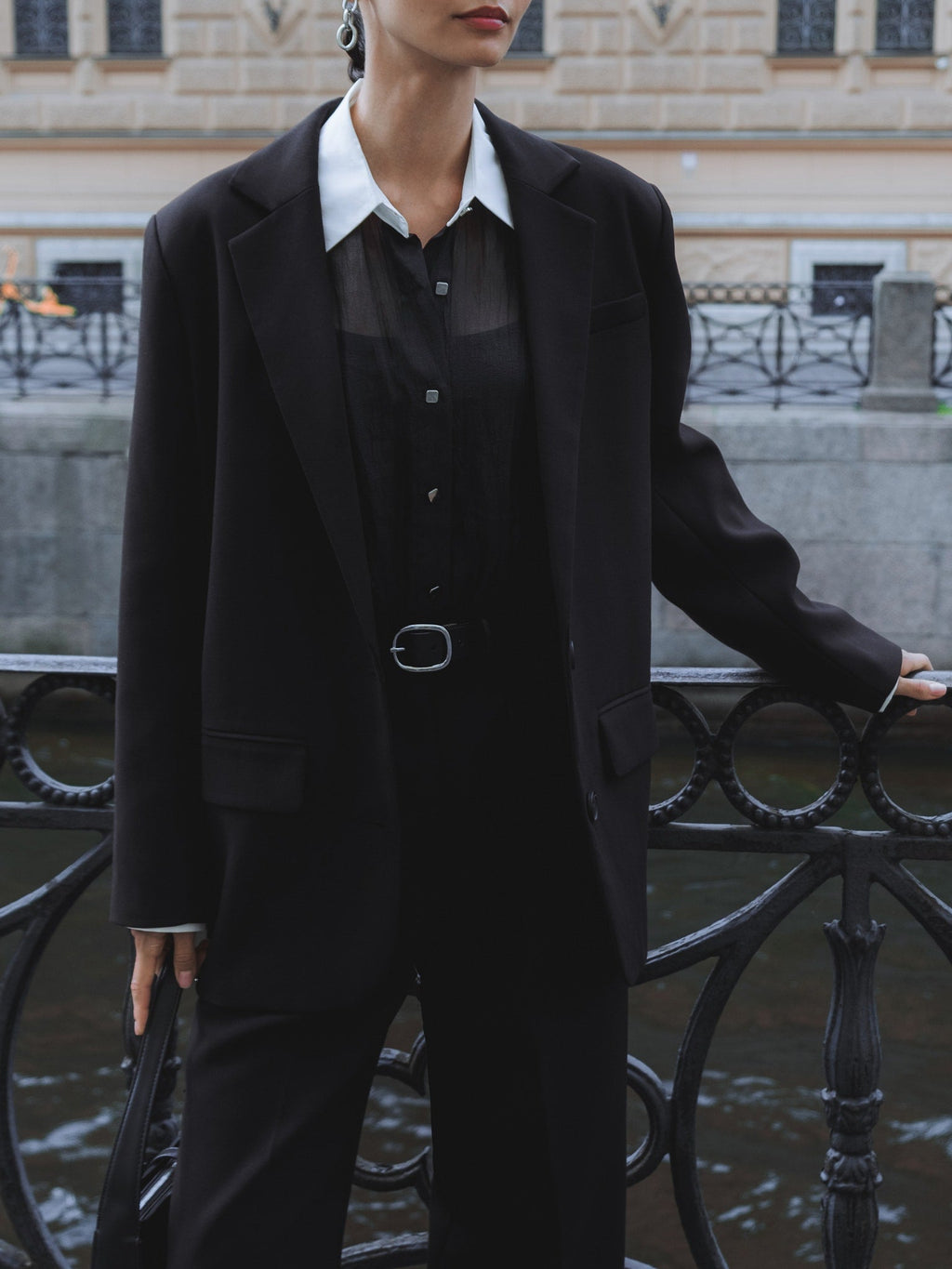 MONA  Black Single-Breasted Suit Jacket