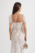 Short Sleeved Lace Dress With Delicate Matching Waist Belt - White
