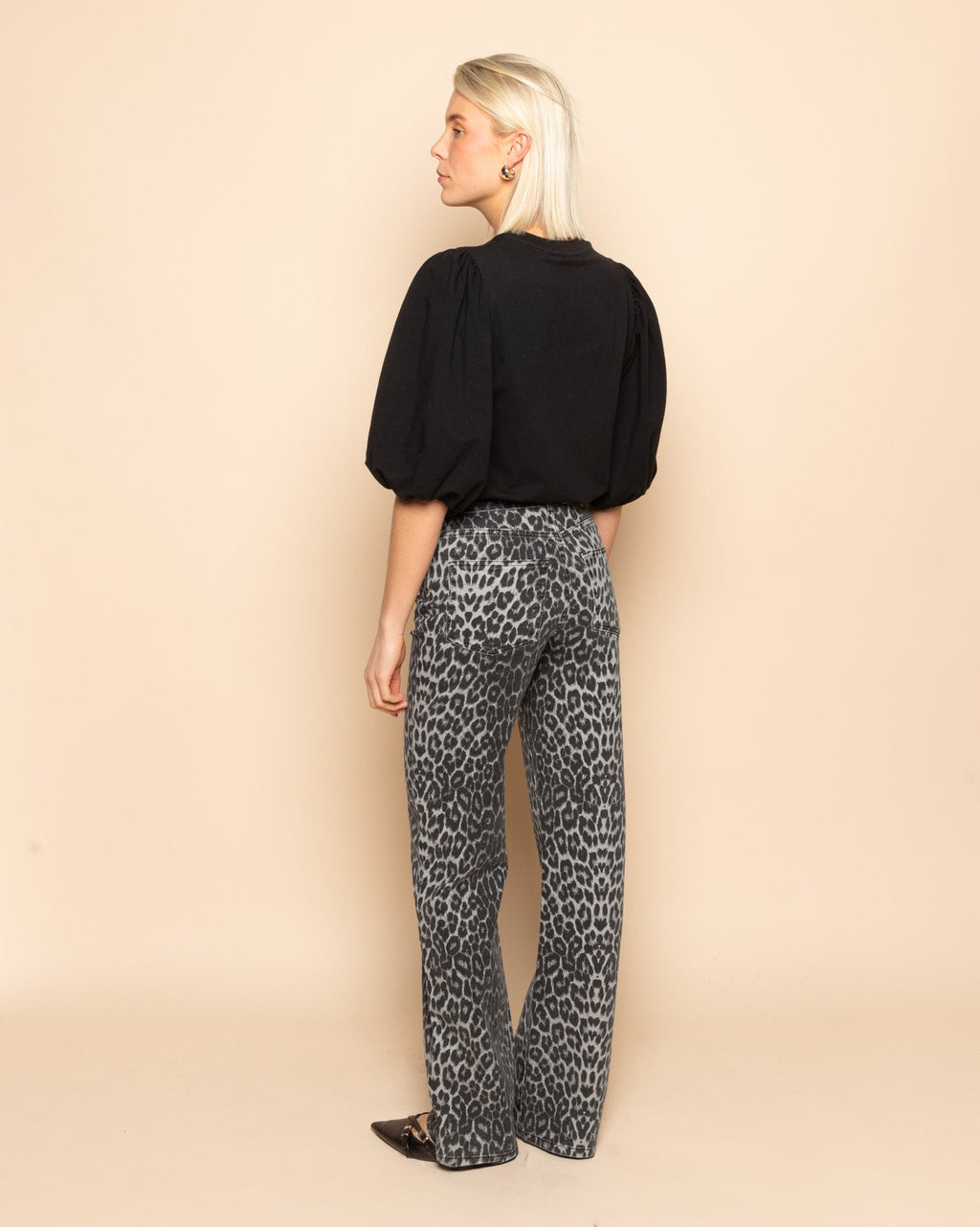 LEOPARD BOOTCUT JEANS GREY
