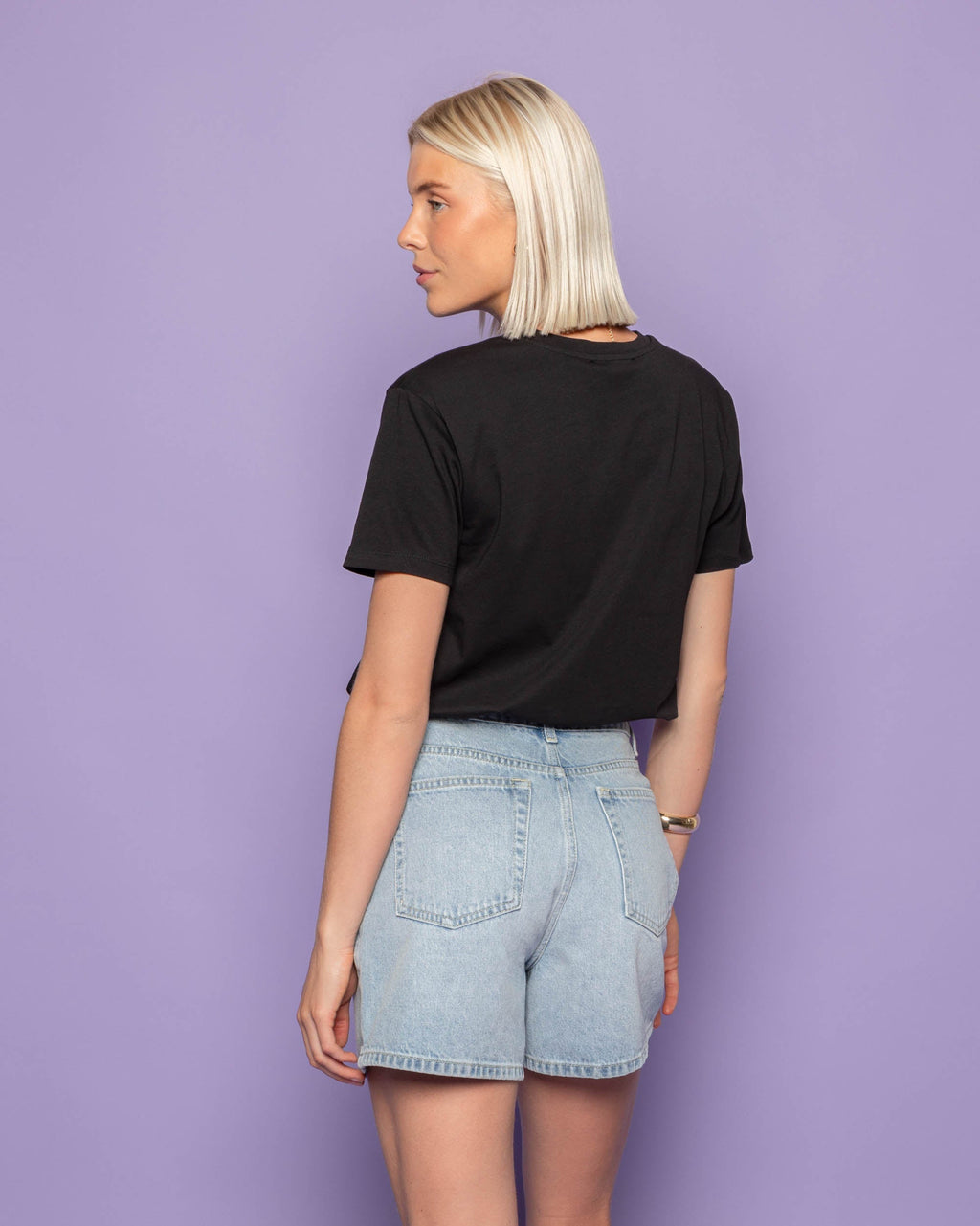 MILLENNIAL FITTED TEE BLACK