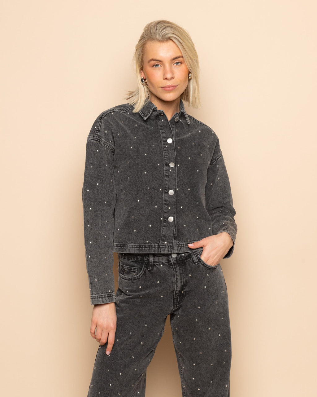 ALLOVER STUD WIDE LEG JEANS GREY
