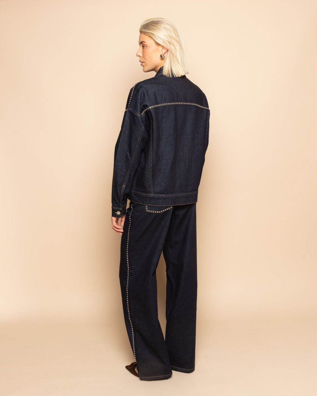 LIA STUD WIDE LEG JEANS RIGID BLUE