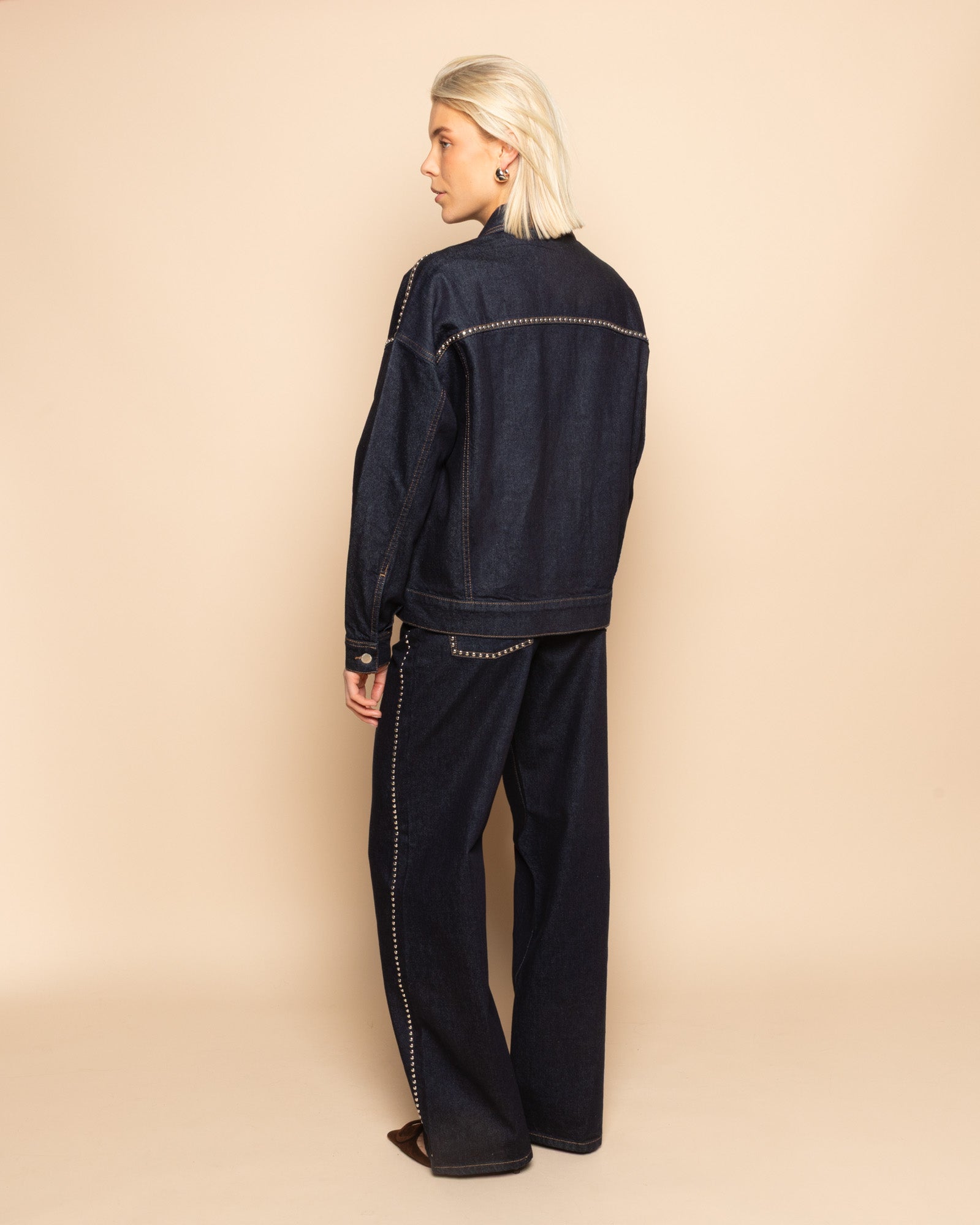 LIA STUD DENIM JACKET RIGID BLUE