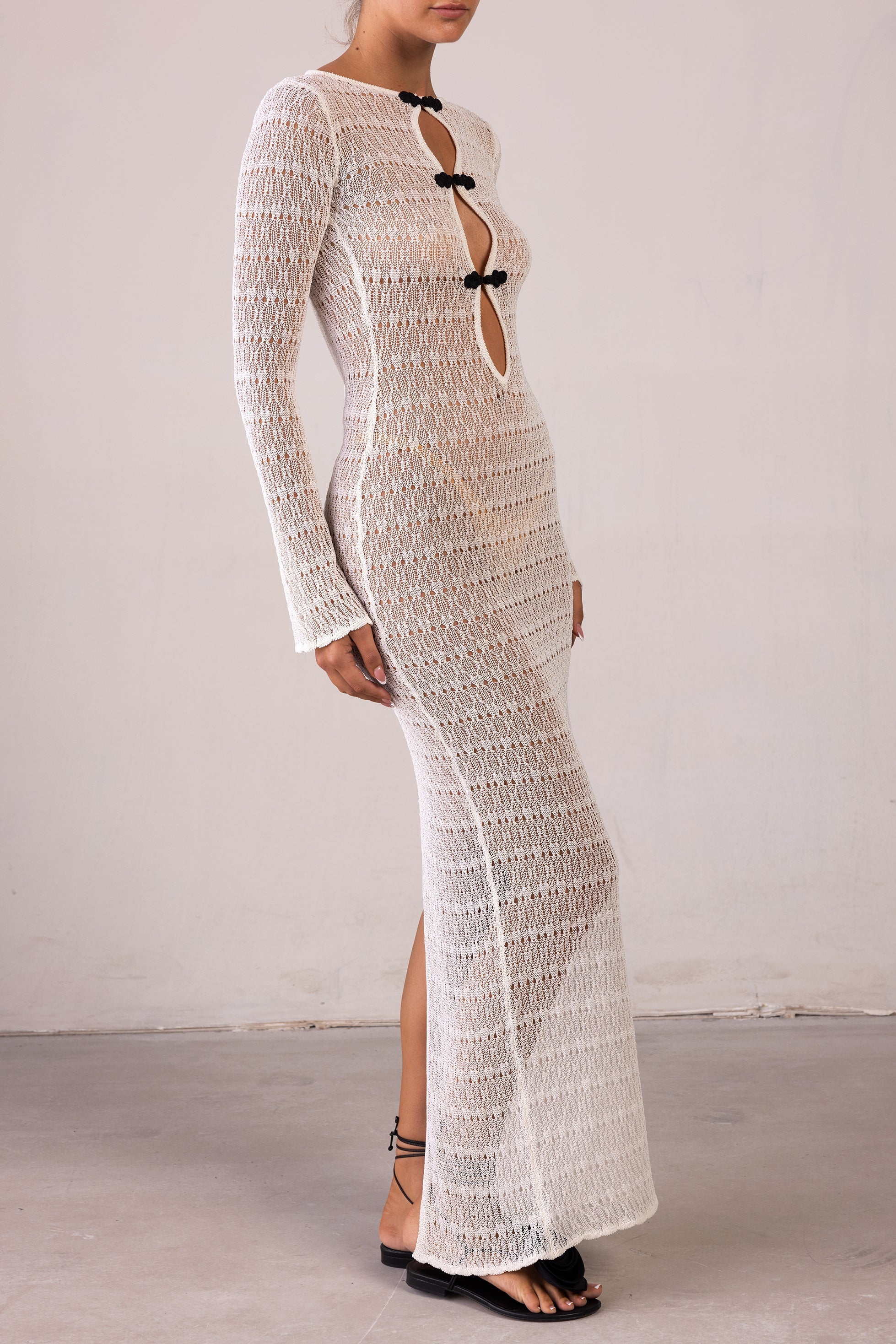 Keyhole Crochet Dress (Cream/Black)