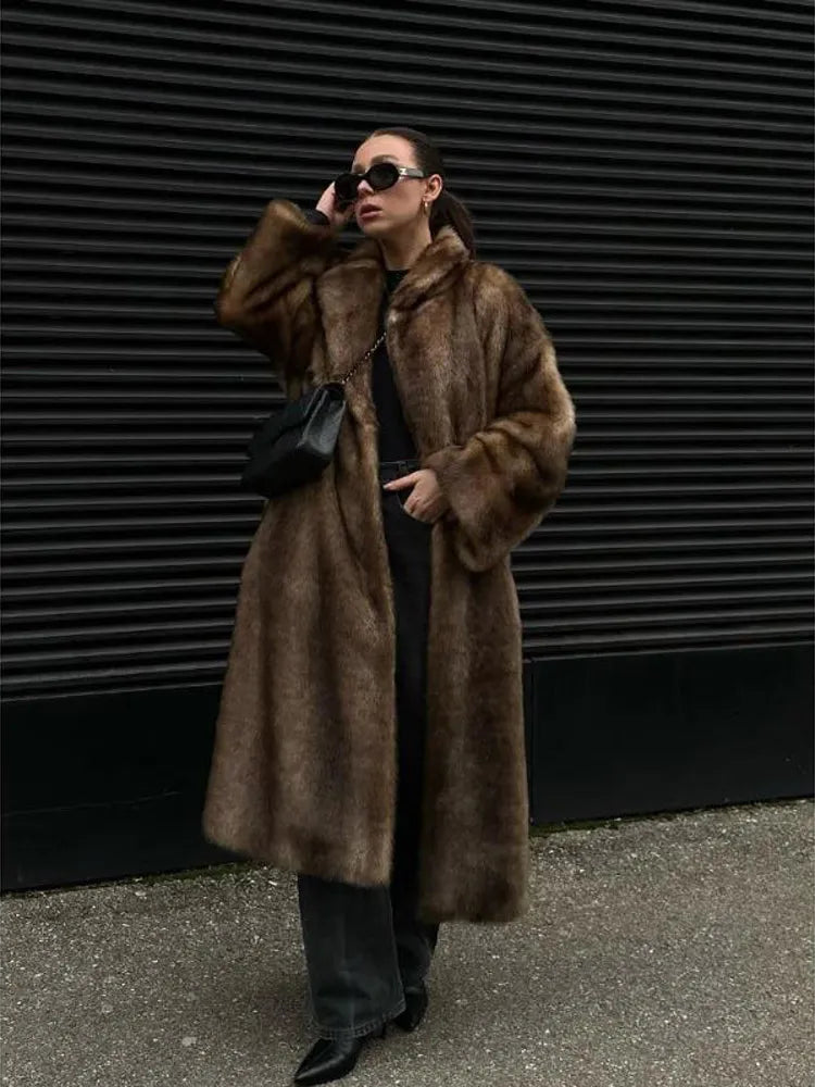 Beatrix Loose faux Fur Jacket