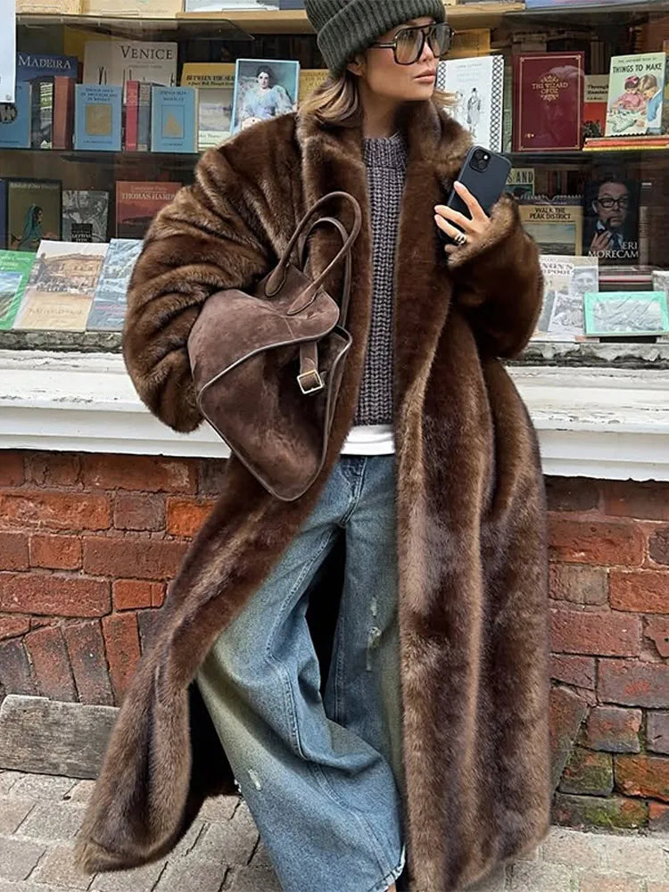 Beatrix Loose faux Fur Jacket