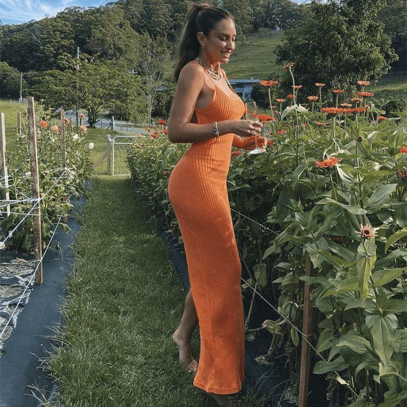 Très Chic Backless Knitted Orange Maxi Dress