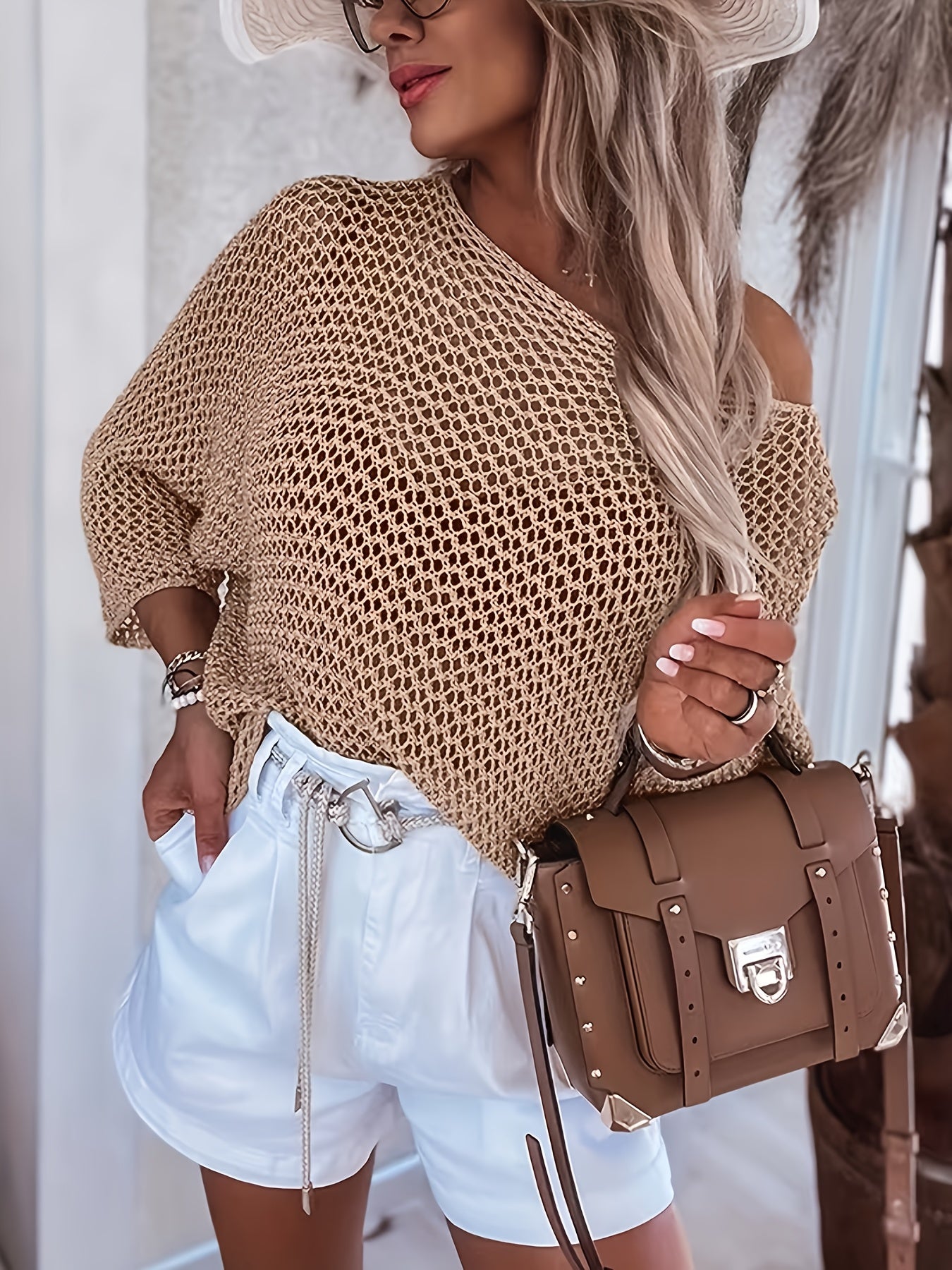 Effortless Vintage Soft Crewneck AllSeason Style Essential