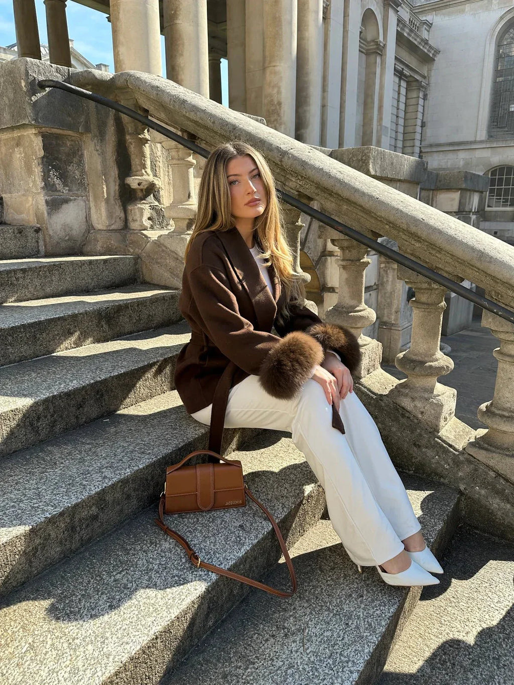 ARCTIC GRACE – Elegant Coat