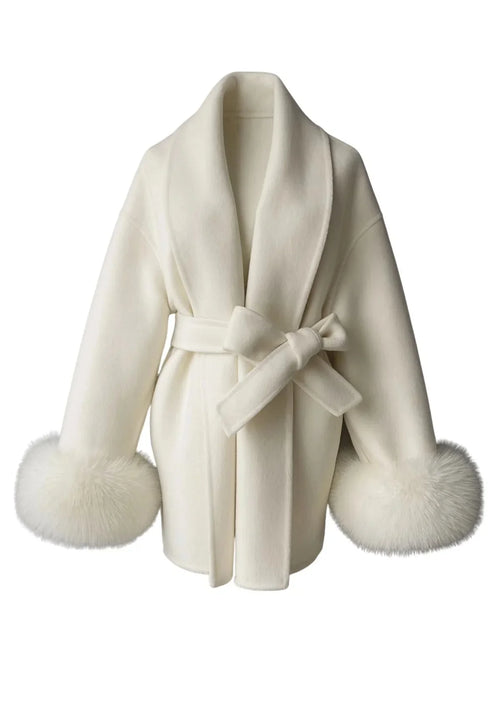 ARCTIC GRACE – Elegant Coat