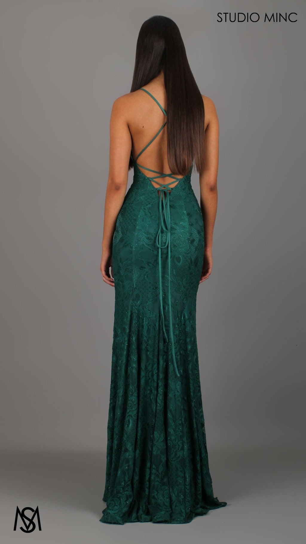 Jasmine - Emerald Green formal dress | lace V neckline fitted mermaid lace up