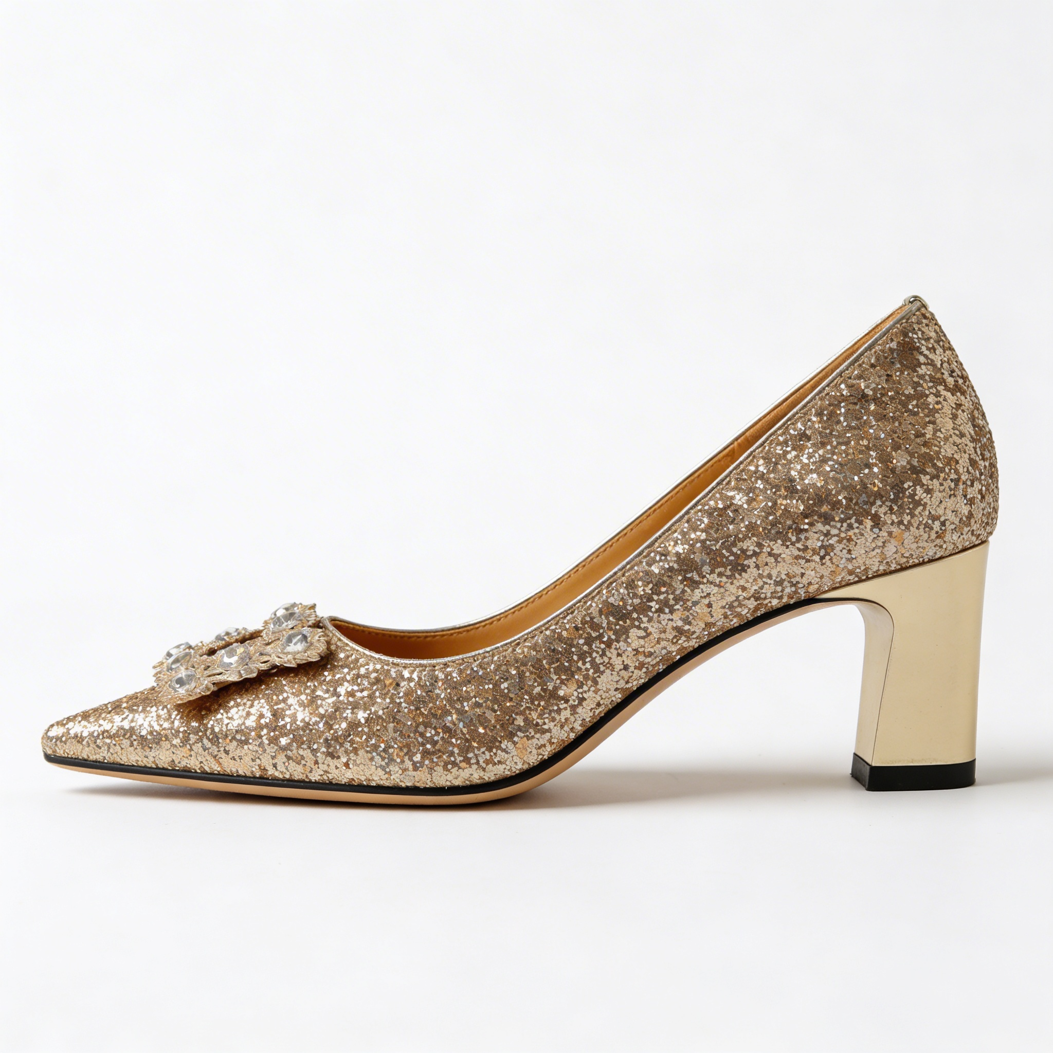 Magdalena | Orthopaedic member with brocade (or "with brocade")