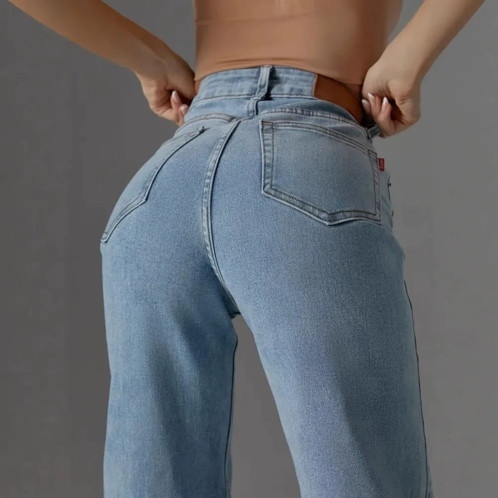 Neaultral Fit Classic Jeans