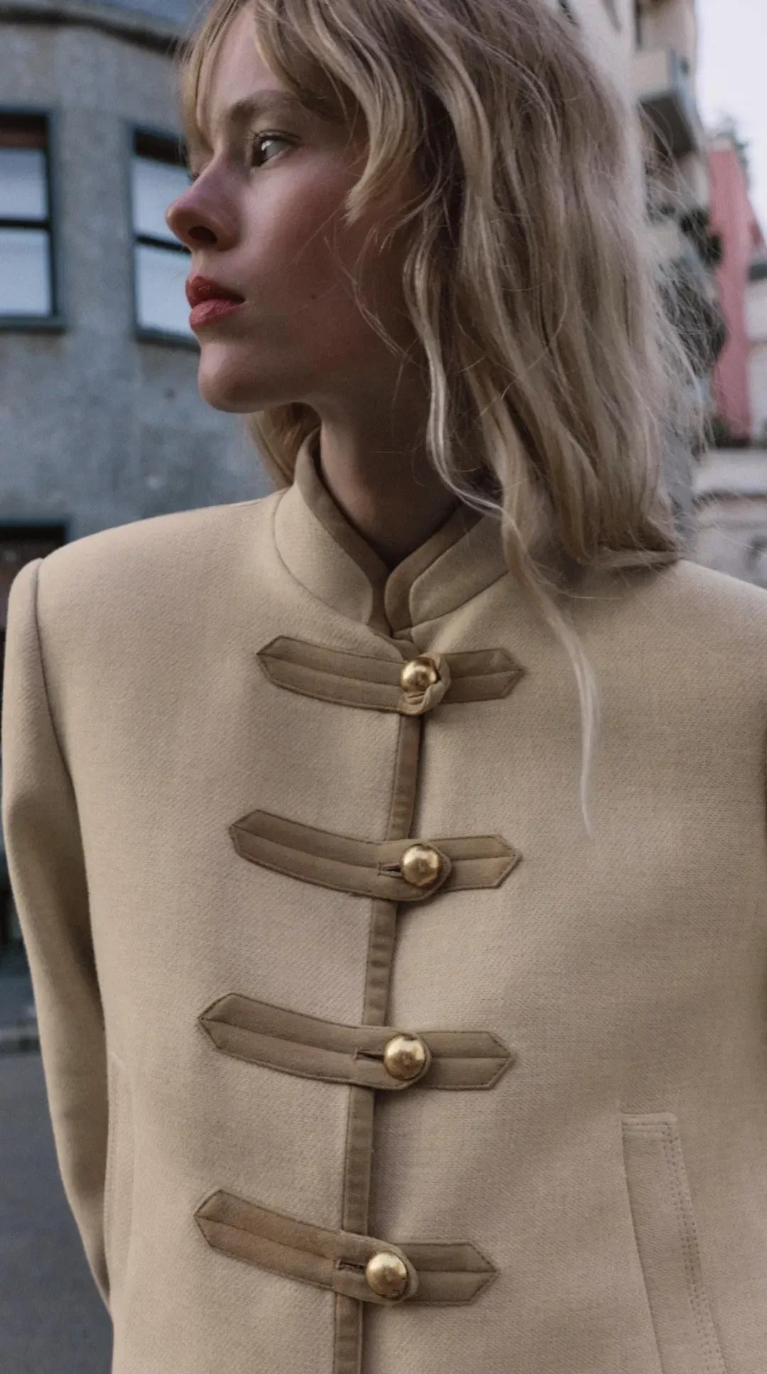 Buttoned Jacket "Napoleone" Beige