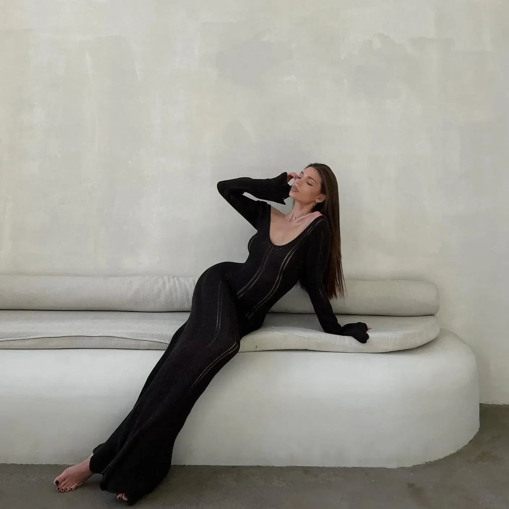Juno Black Knitted Long-Sleeved Maxi Dress