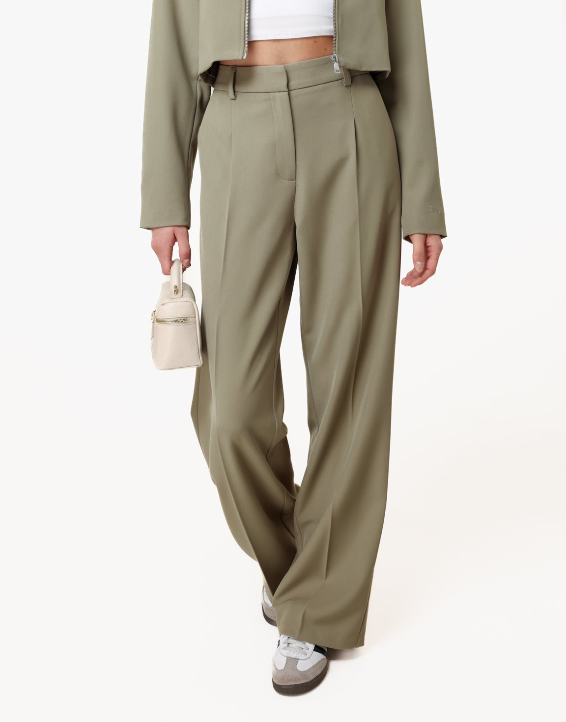 Khaki Luxe Studio - Set