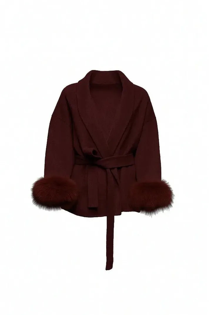 ARCTIC GRACE – Elegant Coat